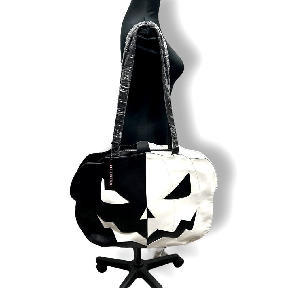 NWT Trickz N Treatz x Dolls Kill black and white oversized pumpkin face tote.